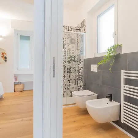 Appartement A Step From The By Rent