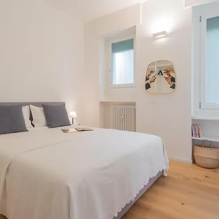 A Step From The By Rent Apartman *