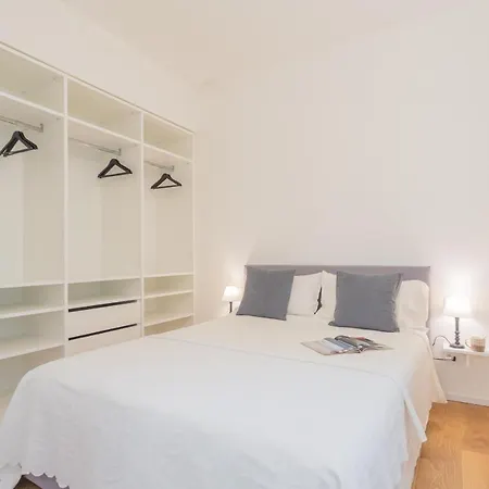 A Step From The By Rent Apartman