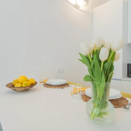 Apartment A Step From The Como