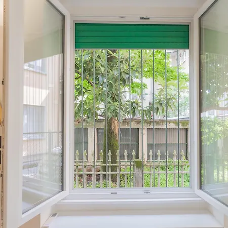 A Step From The Apartment Como