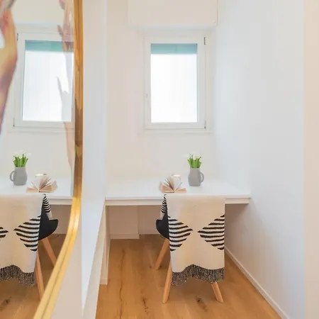 A Step From The By Rent Apartment Como